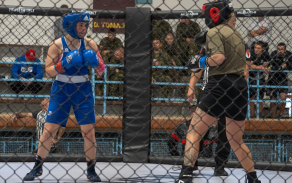 Přebor velitele 7. mechanizované brigády v boxu – disciplína, respekt a duch Dukelské