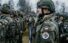 Nástup jednotek cvičení Amber Lionheart 25 v posádce Hranice.