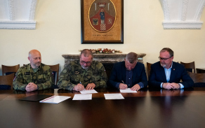 Memorandum o spolupráci mezi Ministerstvem obrany a městem Hranice: společná cesta pro vojáky i obyvatele