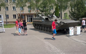 Přehlídka české a americké techniky