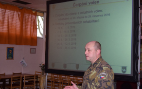 Hlavní informace hostům předal major Roman Ondroušek