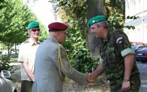 Psal se 19. srpen 2009, kdy armádní generál Ing. Tomášek Sedláček navštívil velitelství  7. mechanizované brigády v Hranicích, kde ho přivítal velitel brigády, plukovník gšt. Ing. Ivo Střecha. 